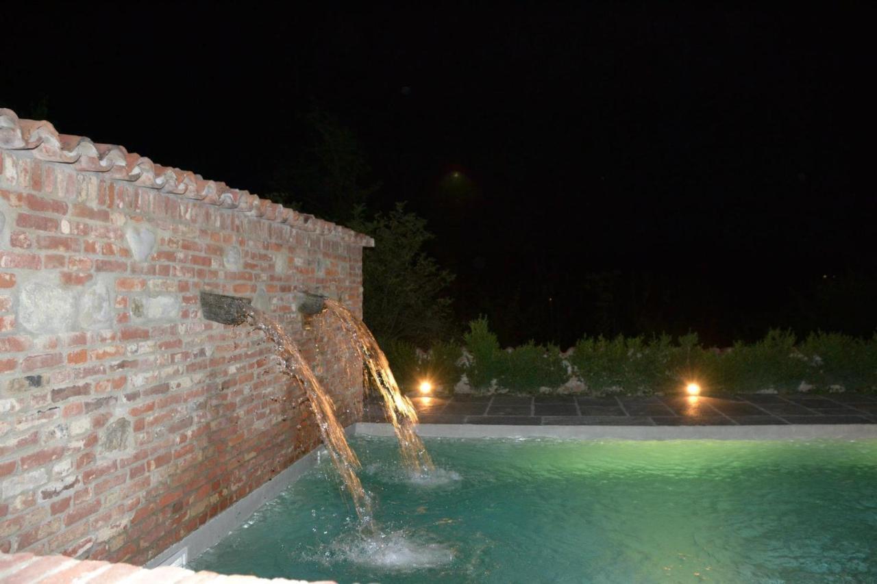 Hotel Antico Borgo Cuneo Exterior foto